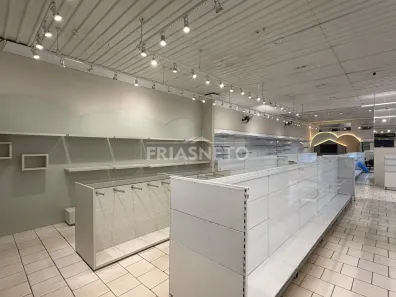 Prédio Comercial para alugar, 263m² no Vila Rezende, Piracicaba