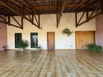 Casa com 3 Quartos à venda, 251m² no Centro, Araraquara