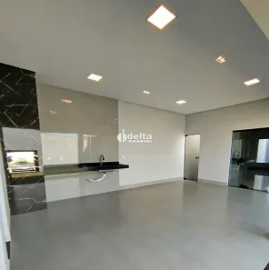 Casa com 3 Quartos à venda, 140m² no Jardim Holanda, Uberlândia