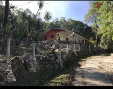 Fazenda/Sítio com 2 Quartos à venda, 90m² no , Agudos do Sul