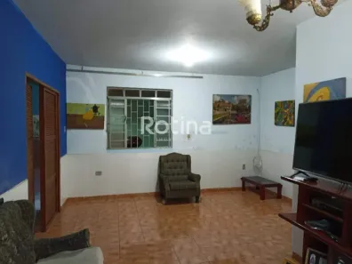 Casa com 4 Quartos à venda, 224m² no Pacaembu, Uberlândia