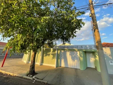 Casa com 3 Quartos à venda, 178m² no Jardim Paulistano (Vila Xavier), Araraquara