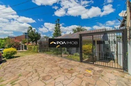 Casa com 3 Quartos para venda ou aluguel, 234m² no Três Figueiras, Porto Alegre