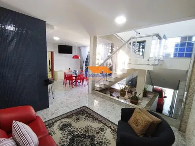 Casa com 12 Quartos à venda, 360m² no Santa Cruz, Belo Horizonte