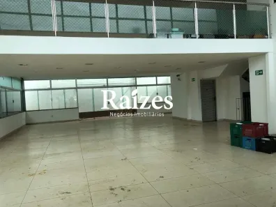 Galpão/Depósito/Armazém à venda, 360m² no Presidente Roosevelt, Uberlândia