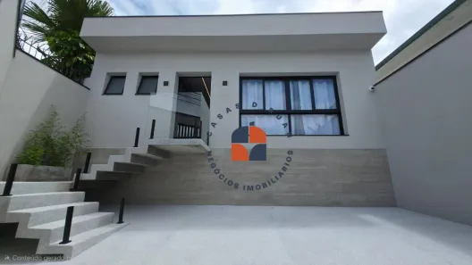 Casa com 3 Quartos para alugar, 120m² no Vila Madalena, São Paulo