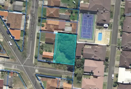 Lote/Terreno à venda, 570m² no São Braz, Curitiba