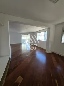 Apartamento com 3 Quartos para alugar, 244m² no Vila Uberabinha, São Paulo