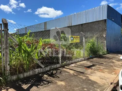 Lote/Terreno com 1 Quarto à venda, 360m² no Santa Mônica, Uberlândia