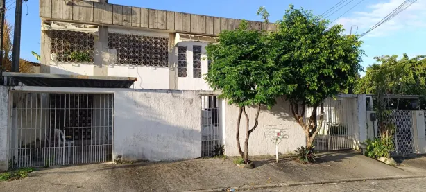 Casa com 4 Quartos à venda, 200m² no Cajueiro, Recife