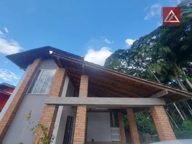 Casa com 3 Quartos para alugar, 110m² no Centro, Blumenau