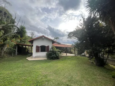 Fazenda/Sítio com 3 Quartos à venda, 239m² no Recanto dos Lagos, Juiz de Fora