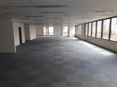 Sala Comercial para alugar, 234m² no Cantinho do Céu, São Paulo