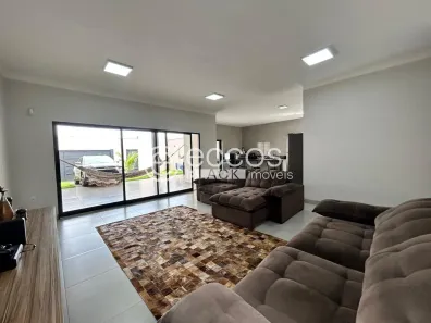 Casa com 4 Quartos à venda, 192m² no Segismundo Pereira, Uberlândia