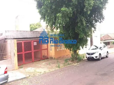 Casa com 2 Quartos à venda, 166m² no Vila Comercial, Presidente Prudente