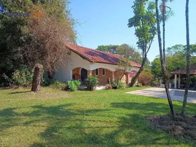 Fazenda/Sítio com 4 Quartos à venda, 248m² no Sítios de Recreio Mantiqueira, Caçapava