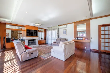 Casa com 4 Quartos à venda, 221m² no Vila Assunção, Porto Alegre