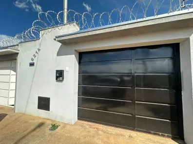 Casa com 3 Quartos para alugar, 90m² no Jardim Olímpico, Montes Claros
