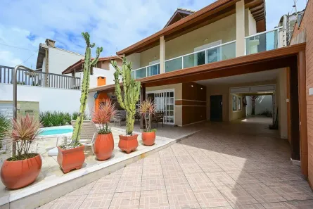Sobrado com 3 Quartos à venda, 300m² no Centro, Peruíbe
