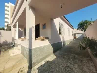 Casa com 3 Quartos à venda, 174m² no Vila Valqueire, Rio de Janeiro