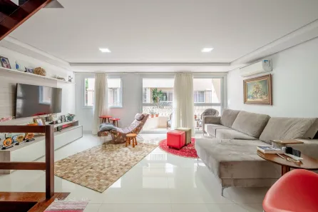 Casa de Condomínio com 3 Quartos à venda, 220m² no Pedra Redonda, Porto Alegre