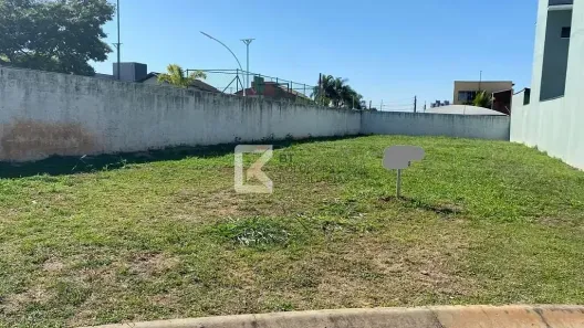 Lote/Terreno à venda, 300m² no Jardim Residencial Dona Lucilla, Indaiatuba