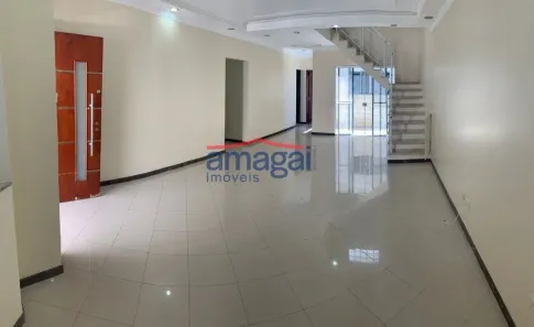 Casa com 3 Quartos à venda, 401m² no Jardim América, Jacareí