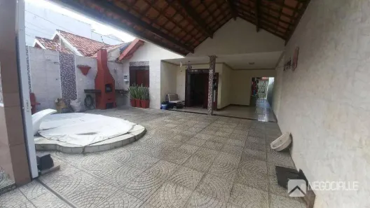 Casa com 3 Quartos à venda, 180m² no Catolé, Campina Grande