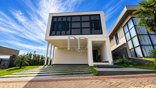 Casa de Condomínio com 3 Quartos para alugar, 234m² no Conjunto Habitacional Alexandre Urbanas, Londrina
