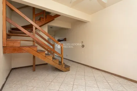 Casa de Condomínio com 2 Quartos à venda, 85m² no Humaitá, Porto Alegre