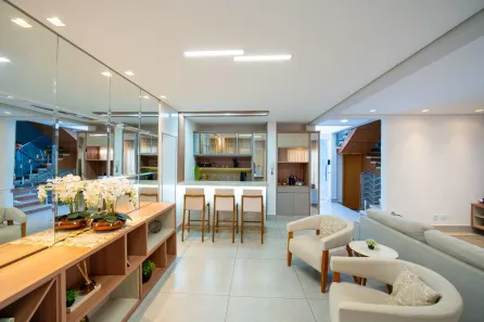 Casa de Condomínio com 4 Quartos à venda, 195m² no Umuarama, Uberlândia