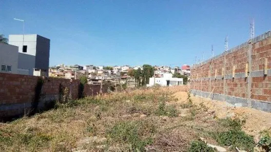 Lote/Terreno à venda, 360m² no Estância Silveira, Contagem