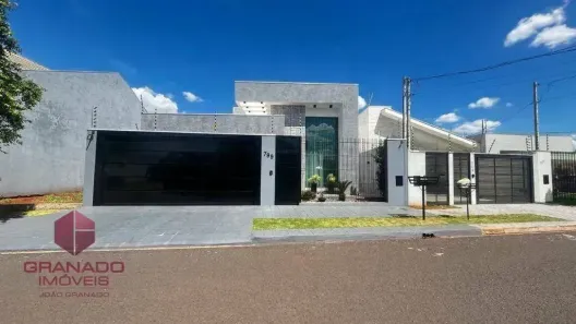 Casa com 3 Quartos à venda, 206m² no Jardim Paris VI, Maringá