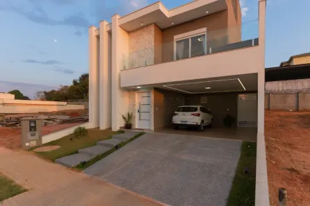 Casa de Condomínio com 3 Quartos à venda, 215m² no Chácaras Saudáveis e Encantadoras, Jundiaí