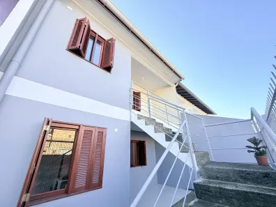 Casa com 2 Quartos para alugar, 60m² no Campo Novo, Porto Alegre
