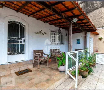 Casa com 4 Quartos à venda, 198m² no Fonseca, Niterói