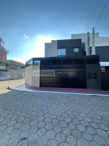 Sobrado com 3 Quartos à venda, 80m² no São João, Itajaí