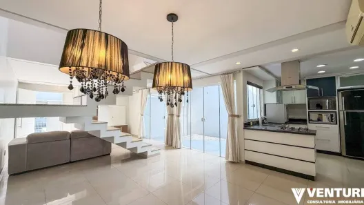 Casa com 3 Quartos para alugar, 142m² no Velha, Blumenau