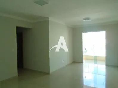 Apartamento com 3 Quartos para alugar, 90m² no Santa Mônica, Uberlândia