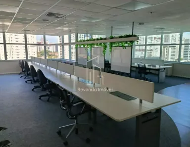 Sala Comercial para alugar, 335m² no Jardim das Acácias, São Paulo