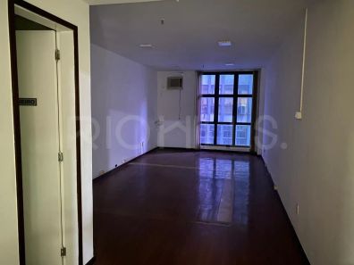 Sala Comercial à venda, 40m² no Centro, Niterói