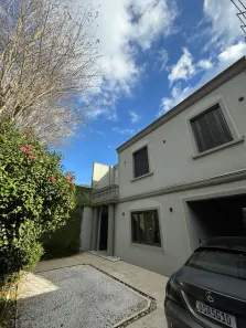 Casa com 3 Quartos para alugar, 310m² no Jardim Europa, São Paulo
