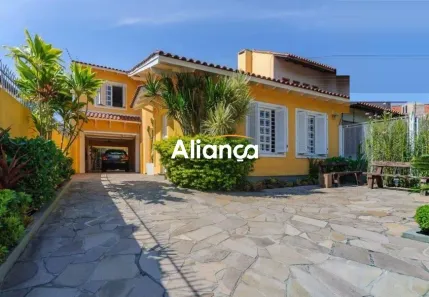 Casa com 4 Quartos para alugar, 254m² no Espírito Santo, Porto Alegre