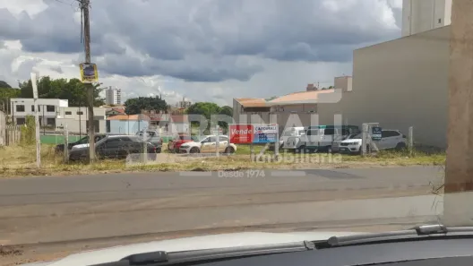 Lote/Terreno à venda, 975m² no Vila São José, São Carlos