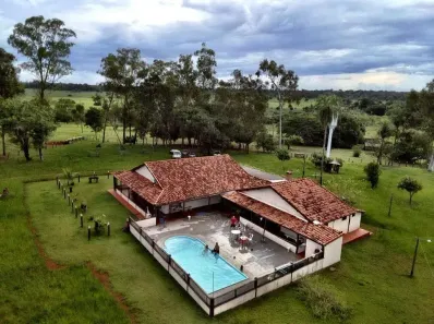 Fazenda/Sítio com 3 Quartos à venda, 1250m² no Centro, Nioaque
