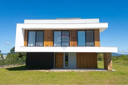 Casa de Condomínio com 4 Quartos à venda, 250m² no Ibiraquera, Imbituba