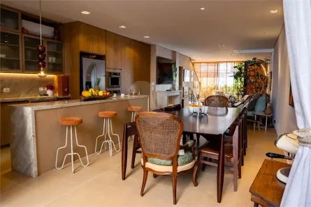 Casa com 3 Quartos à venda, 300m² no Itaim Bibi, São Paulo