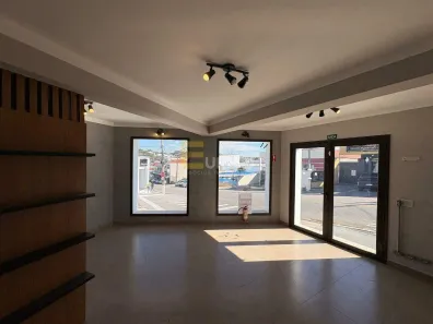 Sala Comercial para alugar, 30m² no Centro, Vinhedo