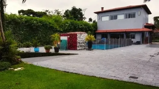 Fazenda/Sítio com 5 Quartos à venda, 650m² no Jardim Pereira do Amparo, Jacareí
