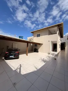 Casa com 4 Quartos à venda, 240m² no Castelândia, Serra